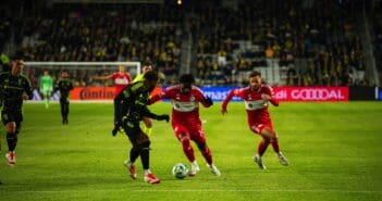 Notes on Tuesday: The same old song again