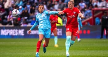 Chi-Lights: Swanson announces pregnancy
