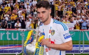 Manor Solomon with the EFL Championship Trophy