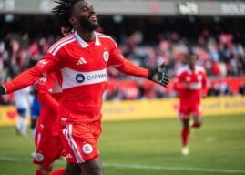 Ten-Man Fire torch CF Montreal